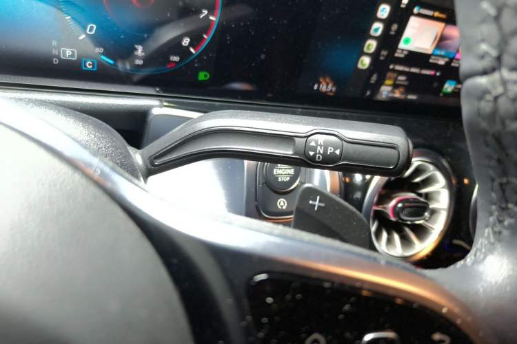 Used Mercedes-Benz GLB 2023 GLB 220 Sport Edition Gear Lever
