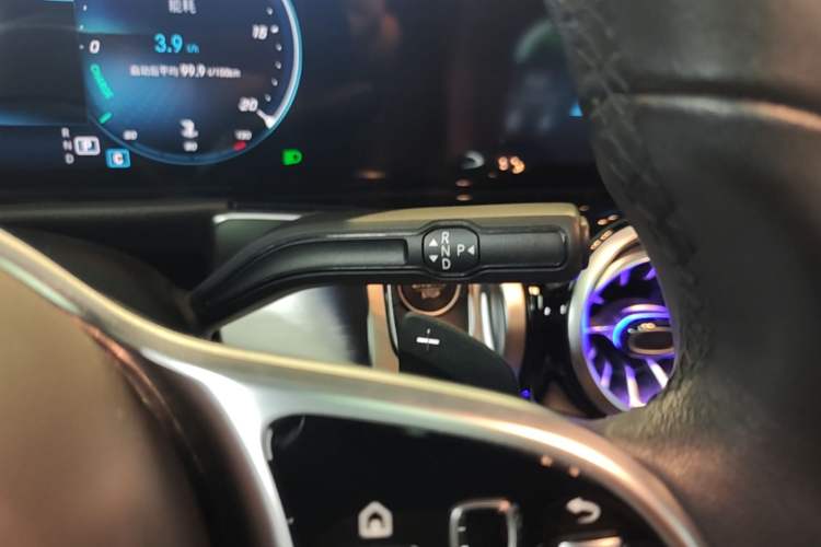 Used Mercedes-Benz GLB 2023 GLB 220 Sport Edition Gear Lever