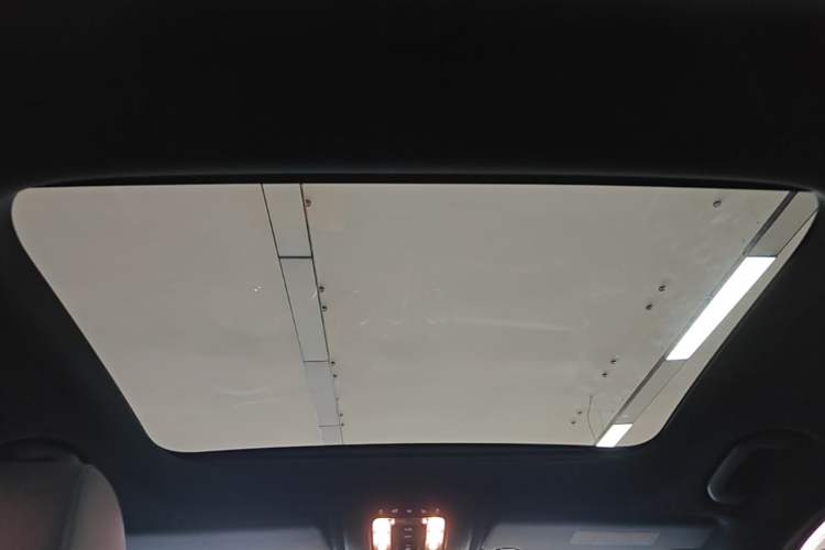 Used Mercedes-Benz GLB 2023 GLB 200 Dynamic Edition Headliner