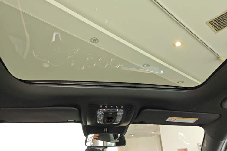 Used Mercedes-Benz GLB 2023 GLB 220 4MATIC Headliner