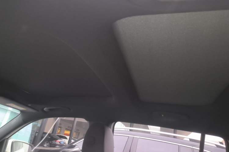 Used Mercedes-Benz GLB 2023 GLB 200 Dynamic Edition Headliner