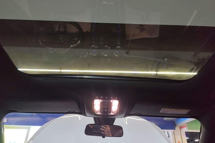 Used Mercedes-Benz GLB 2023 GLB 220 Sport Edition Headliner