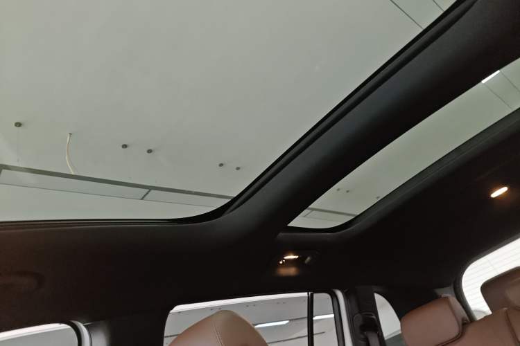 Used Mercedes-Benz GLB 2023 GLB 200 Fashion Model Headliner