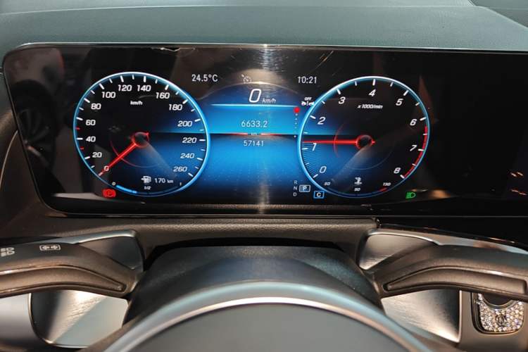 Used Mercedes-Benz GLB 2023 GLB 200 Dynamic Edition Instrument Cluster