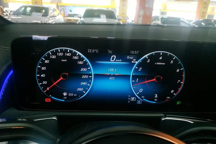 Used Mercedes-Benz GLB 2023 GLB 220 Fashion Model Instrument Cluster