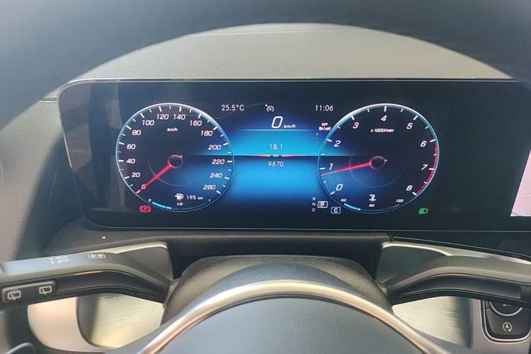Used Mercedes-Benz GLB 2023 GLB 200 Fashion Model Instrument Cluster