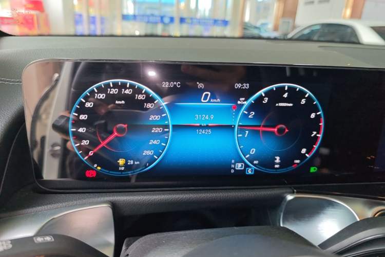Used Mercedes-Benz GLB 2023 Refreshed GLB 200 Dynamic Edition Instrument Cluster