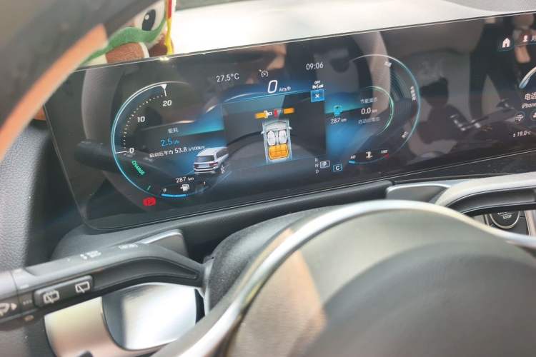 Used Mercedes-Benz GLB 2023 GLB 200 Dynamic Edition Instrument Cluster