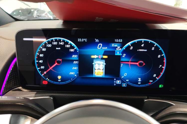 Used Mercedes-Benz GLB 2023 GLB 220 Sport Edition Instrument Cluster