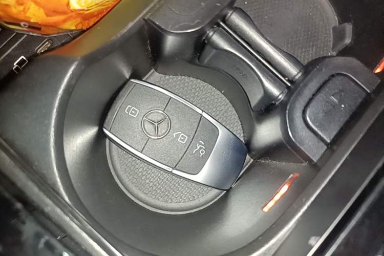 Used Mercedes-Benz GLB 2023 GLB 220 Fashion Model Interior 1
