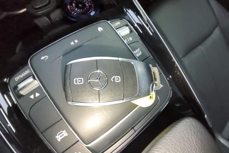 Used Mercedes-Benz GLB 2023 GLB 200 Dynamic Edition Interior 1