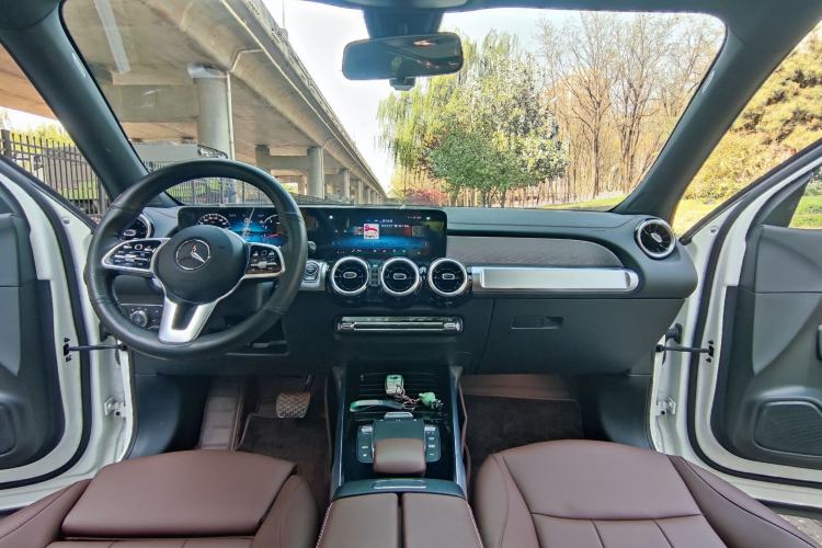 Used Mercedes-Benz GLB 2023 Refreshed GLB 200 Dynamic Edition Interior 1