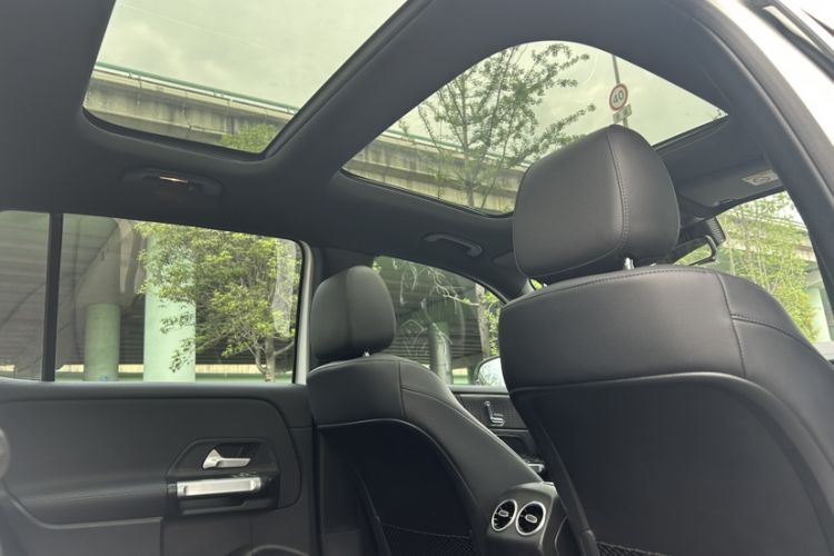 Used Mercedes-Benz GLB 2023 GLB 220 Sport Edition Interior 11