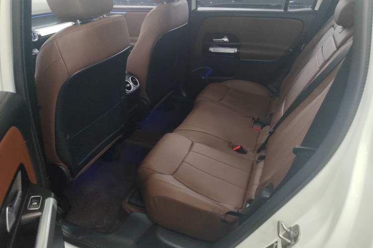 Used Mercedes-Benz GLB 2023 GLB 200 Dynamic Edition Interior 2