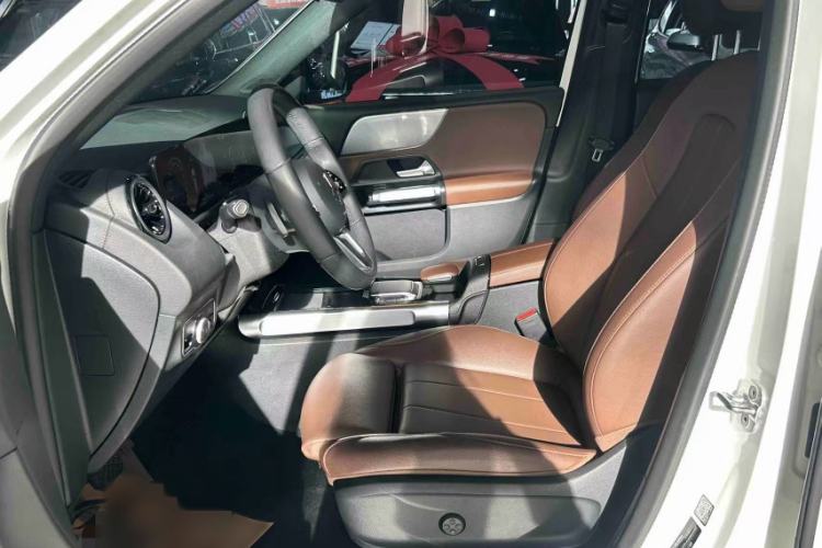 Used Mercedes-Benz GLB 2023 Refreshed GLB 200 Dynamic Edition Interior 4