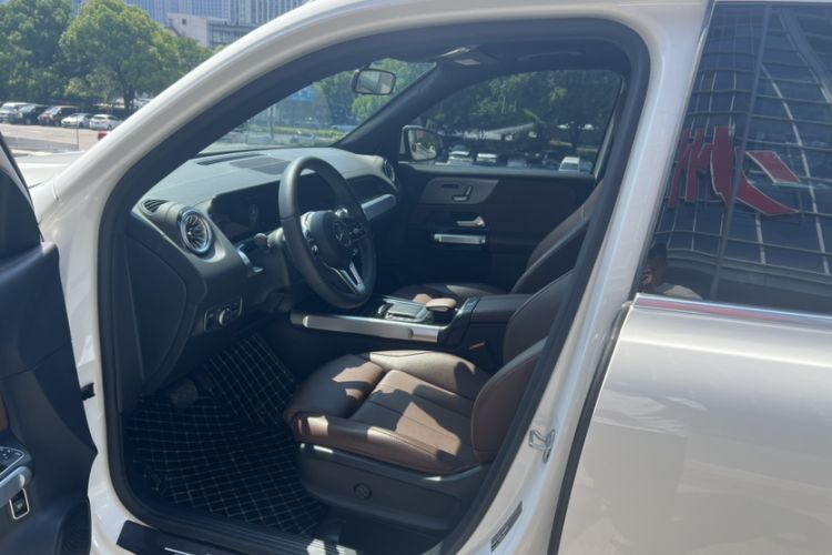 Used Mercedes-Benz GLB 2023 GLB 220 Fashion Model Interior 4