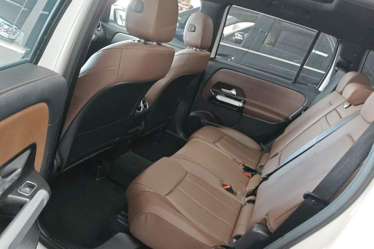 Used Mercedes-Benz GLB 2023 GLB 200 Fashion Model Interior 4