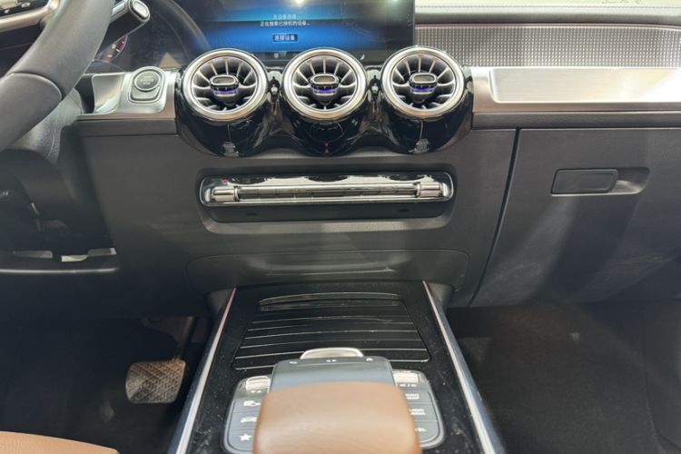 Used Mercedes-Benz GLB 2023 GLB 220 Sport Edition Interior 4