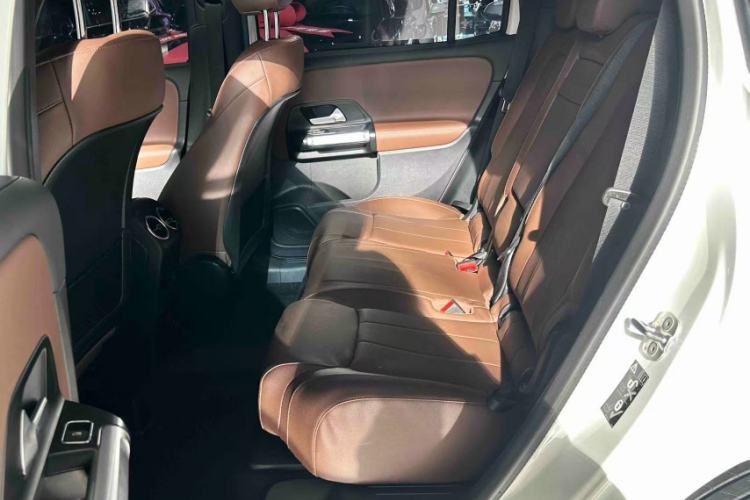 Used Mercedes-Benz GLB 2023 Refreshed GLB 200 Dynamic Edition Interior 6
