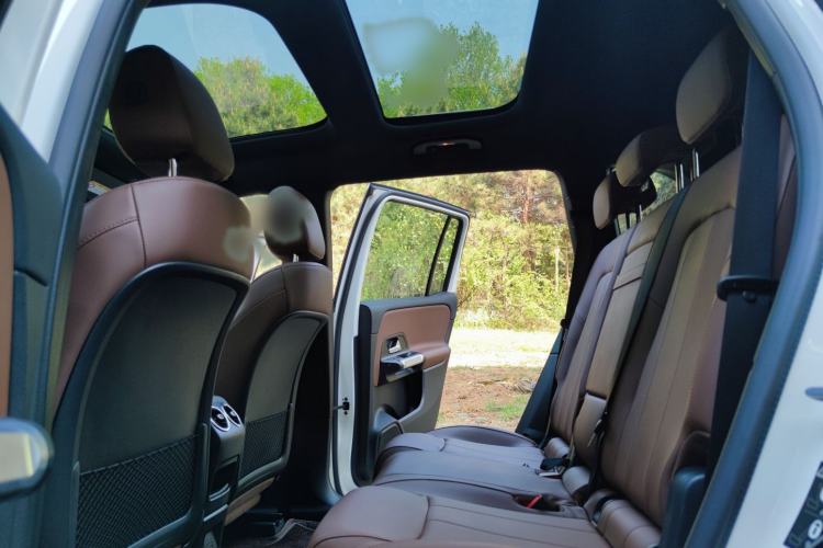 Used Mercedes-Benz GLB 2023 Refreshed GLB 200 Dynamic Edition Interior 6