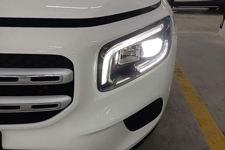 Used Mercedes-Benz GLB 2023 GLB 220 Fashion Model Left Front Headlight