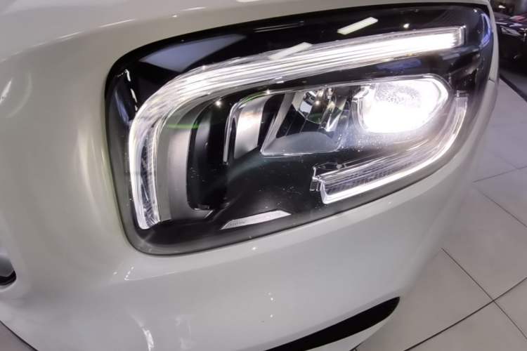 Used Mercedes-Benz GLB 2023 GLB 200 Dynamic Edition Left Front Headlight