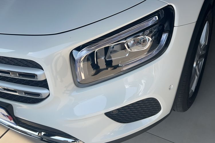 Used Mercedes-Benz GLB 2023 GLB 220 Sport Edition Left Front Headlight