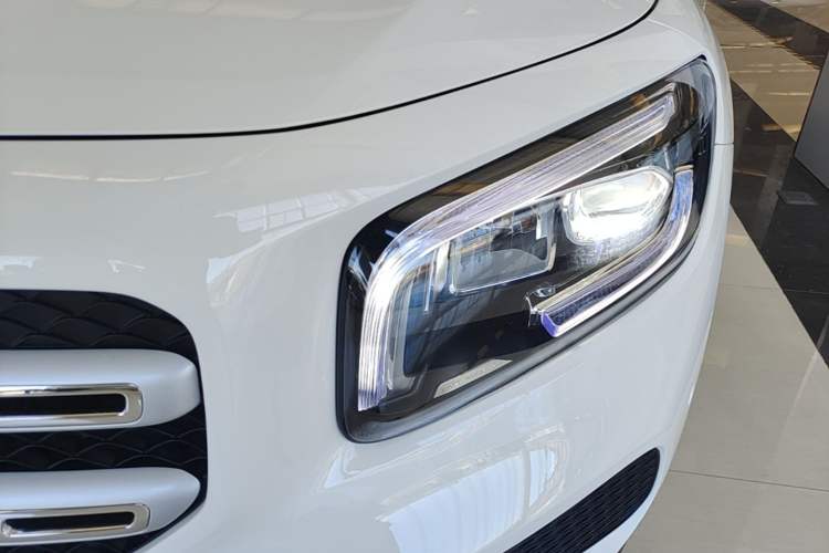 Used Mercedes-Benz GLB 2023 GLB 200 Fashion Model Left Front Headlight
