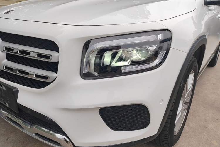 Used Mercedes-Benz GLB 2023 GLB 200 Fashion Model Left Front Headlight