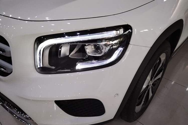 Used Mercedes-Benz GLB 2023 GLB 220 Fashion Model Left Front Headlight