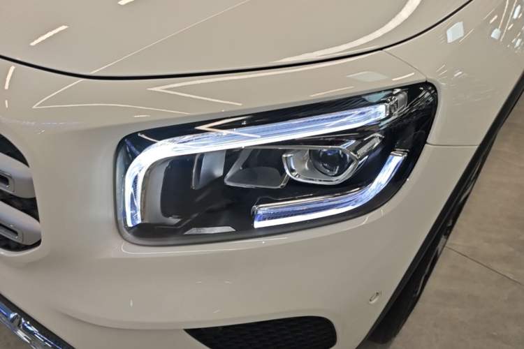 Used Mercedes-Benz GLB 2023 GLB 220 Fashion Model Left Front Headlight