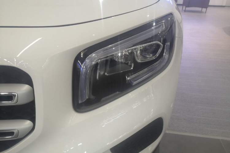 Used Mercedes-Benz GLB 2023 GLB 220 Fashion Model Left Front Headlight