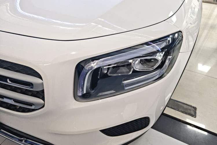 Used Mercedes-Benz GLB 2023 GLB 220 Sport Edition Left Front Headlight