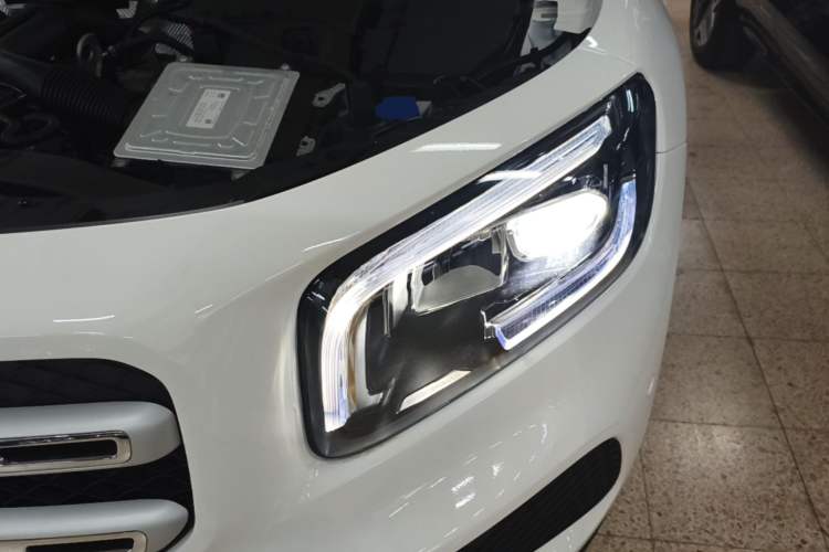 Used Mercedes-Benz GLB 2023 GLB 200 Fashion Model Left Front Headlight