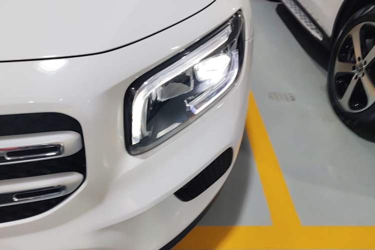 Used Mercedes-Benz GLB 2023 GLB 200 Dynamic Edition Left Front Headlight