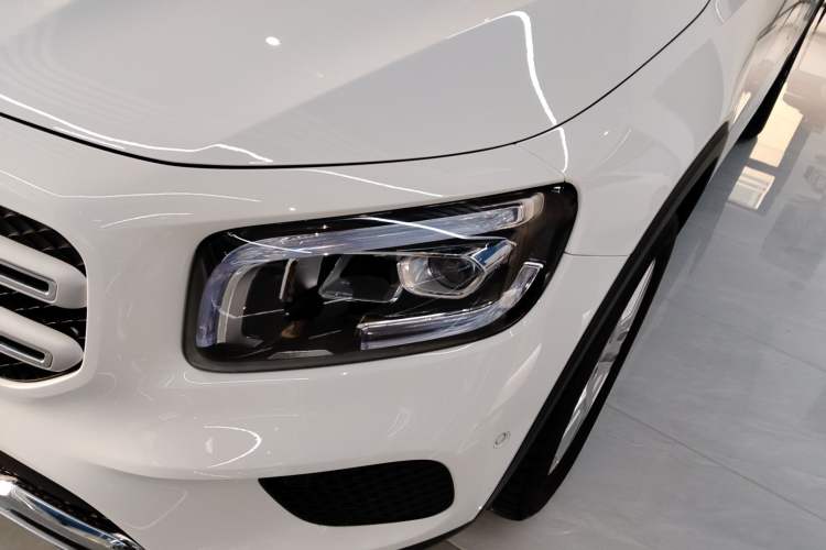 Used Mercedes-Benz GLB 2023 GLB 220 Sport Edition Left Front Headlight