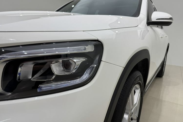 Used Mercedes-Benz GLB 2023 GLB 220 Sport Edition Left Front Headlight