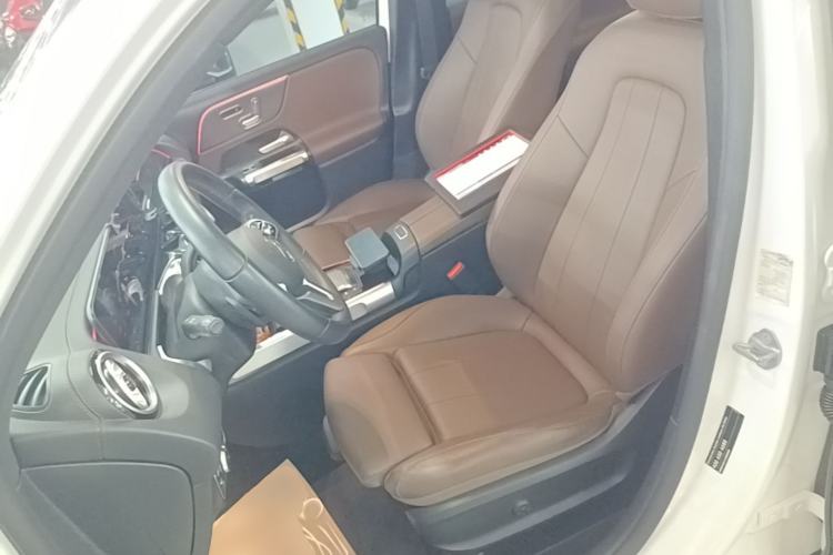 Used Mercedes-Benz GLB 2023 GLB 220 Fashion Model Left Front Seat