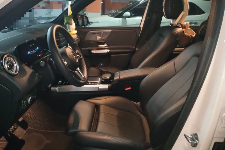 Used Mercedes-Benz GLB 2023 GLB 220 Fashion Model Left Front Seat