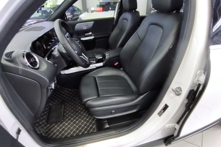 Used Mercedes-Benz GLB 2023 GLB 200 Dynamic Edition Left Front Seat