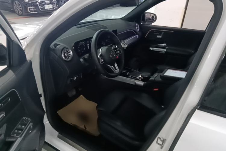 Used Mercedes-Benz GLB 2023 GLB 220 4MATIC Left Front Seat