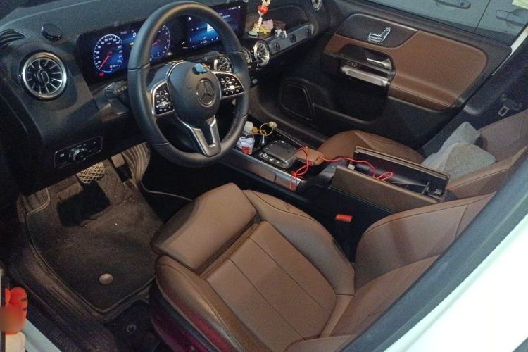 Used Mercedes-Benz GLB 2023 GLB 220 Sport Edition Left Front Seat