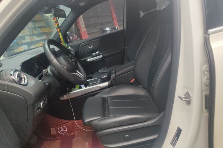 Used Mercedes-Benz GLB 2023 GLB 220 Fashion Model Left Front Seat