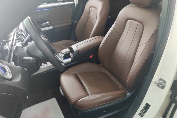 Used Mercedes-Benz GLB 2023 GLB 200 Dynamic Edition Left Front Seat