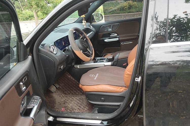 Used Mercedes-Benz GLB 2023 GLB 220 Fashion Model Left Front Seat