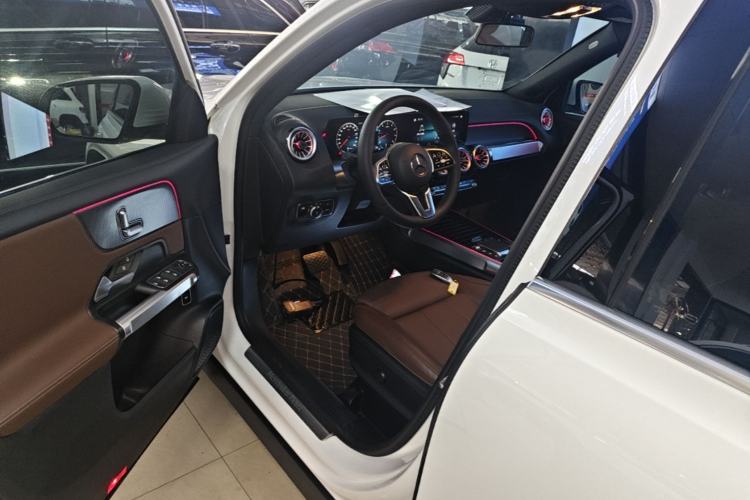 Used Mercedes-Benz GLB 2023 GLB 220 Sport Edition Left Front Seat