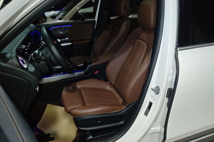Used Mercedes-Benz GLB 2023 GLB 220 Fashion Model Left Front Seat