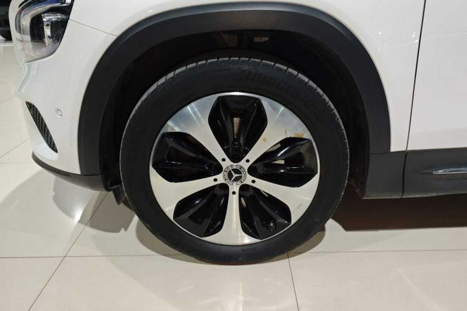Used Mercedes-Benz GLB 2023 GLB 220 Fashion Model Left Front Wheel Hub