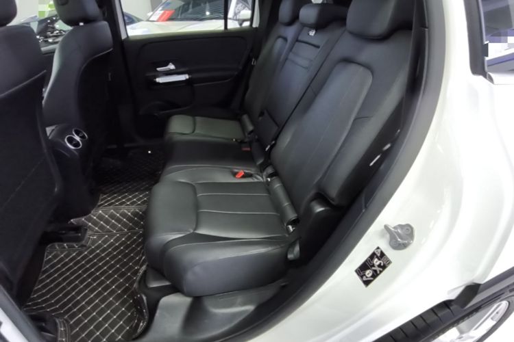 Used Mercedes-Benz GLB 2023 GLB 200 Dynamic Edition Left Rear Seat