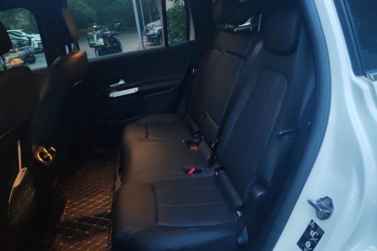 Used Mercedes-Benz GLB 2023 Refreshed GLB 200 Dynamic Edition Left Rear Seat